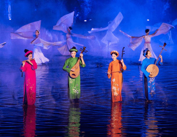 Have you heard of the three shows that showcase the artistic essence of the three regions of Vietnam???